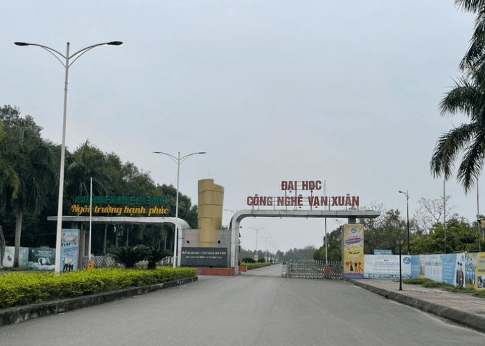 Trường Đại Học Công Nghệ Vạn Xuân