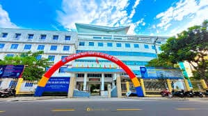 Trường Cao Đẳng Thương Mại