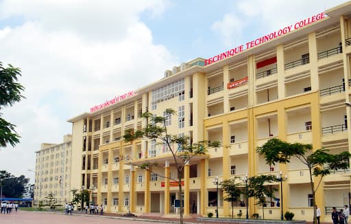 Trường Cao đẳng nghề Kỹ thuật Công nghệ